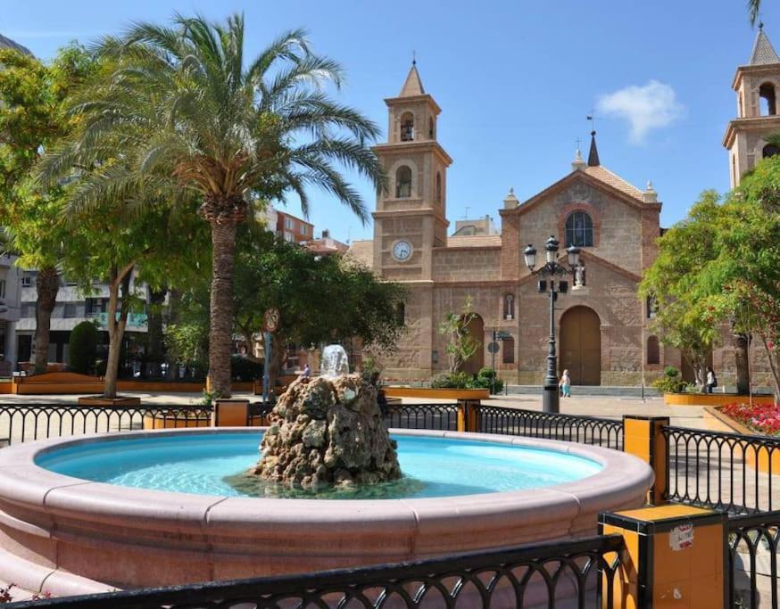 Flamenco Chill Apartment Torrevieja Eksteriør bilde