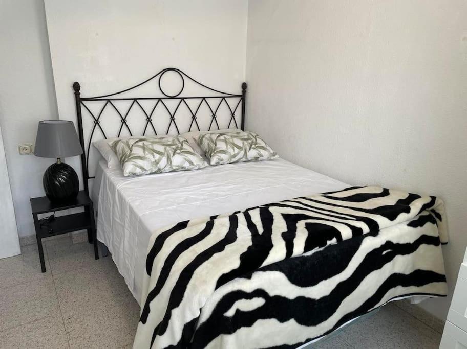 Flamenco Chill Apartment Torrevieja Eksteriør bilde